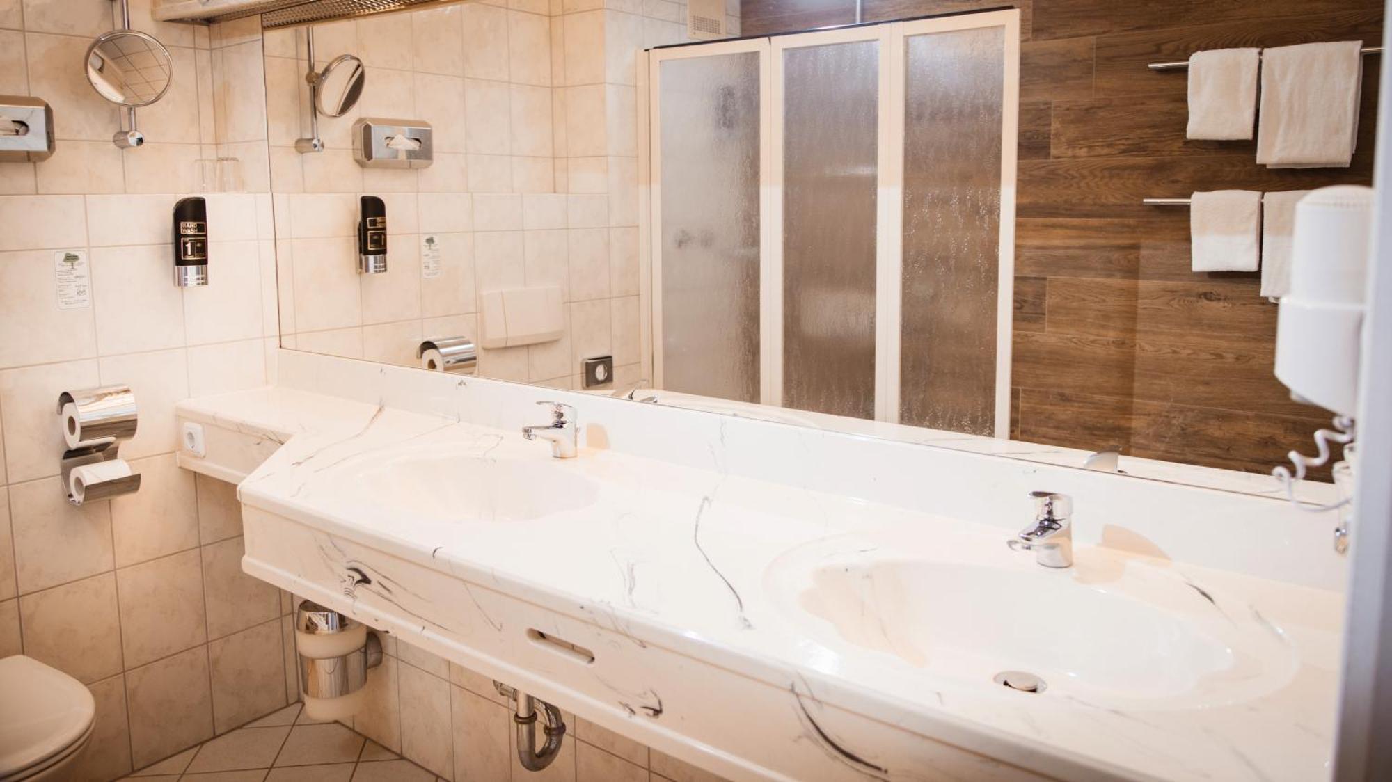 Sure Hotel By Best Western Rhoen Garden 포펜하우젠 외부 사진