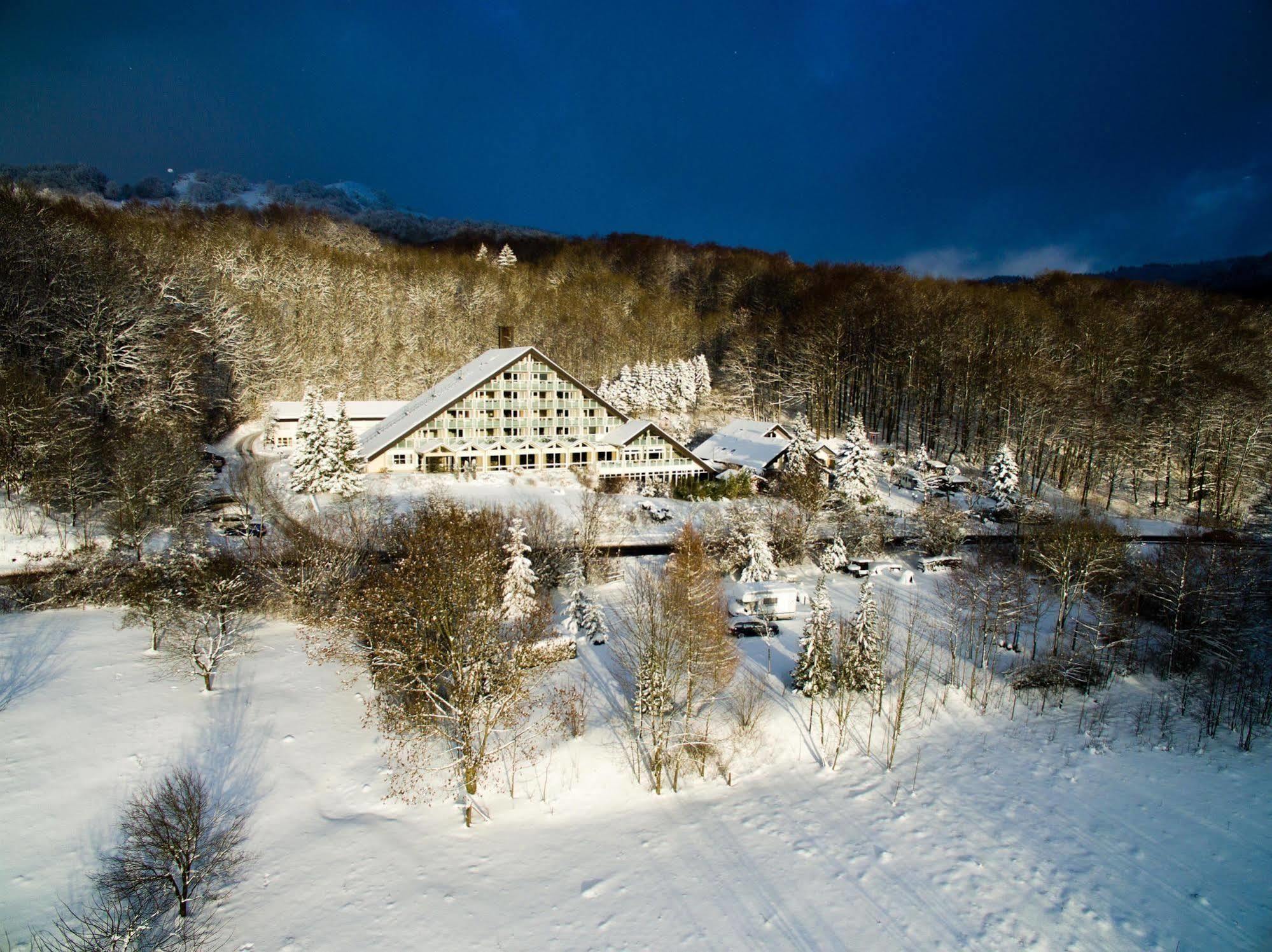 Sure Hotel By Best Western Rhoen Garden 포펜하우젠 외부 사진