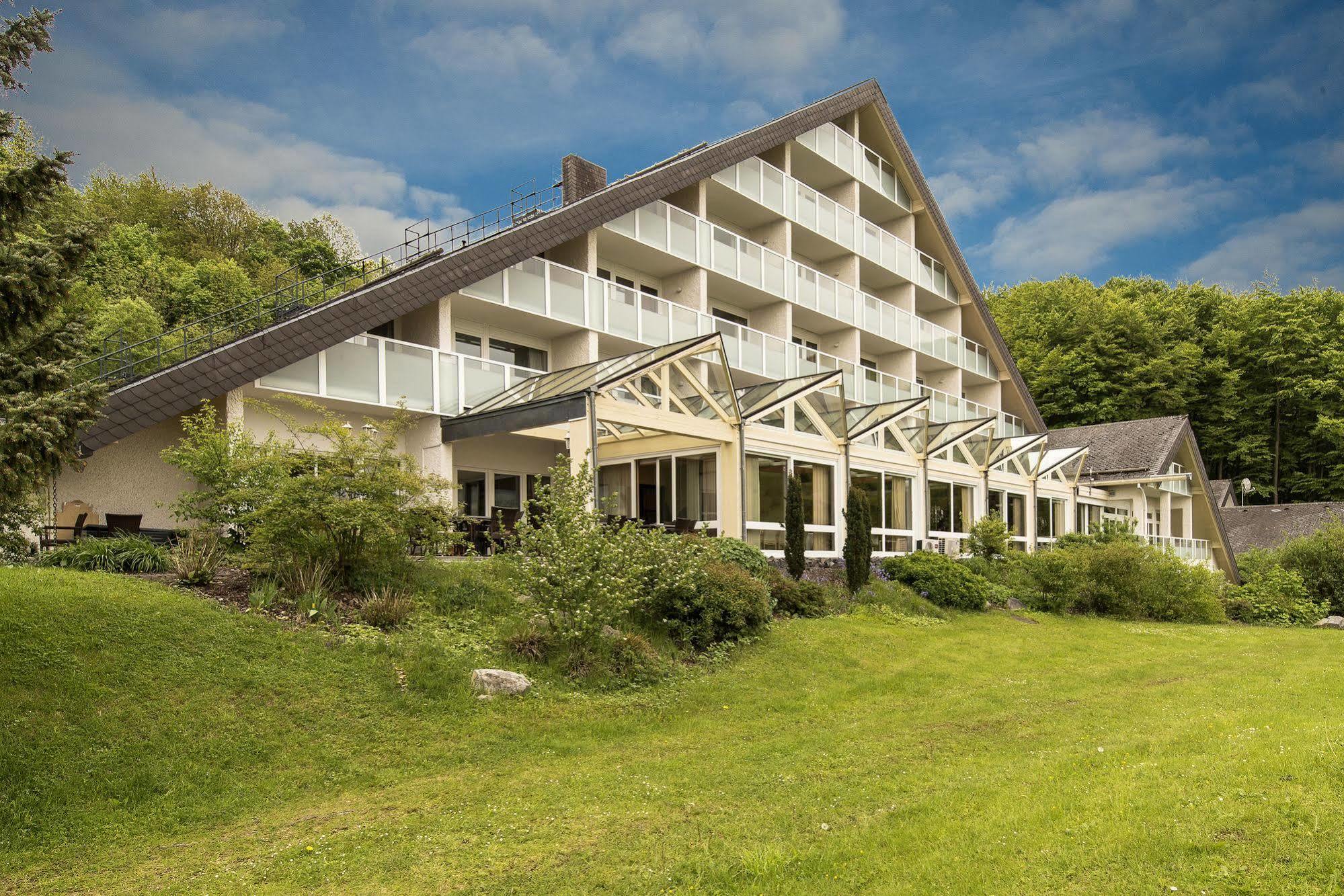 Sure Hotel By Best Western Rhoen Garden 포펜하우젠 외부 사진