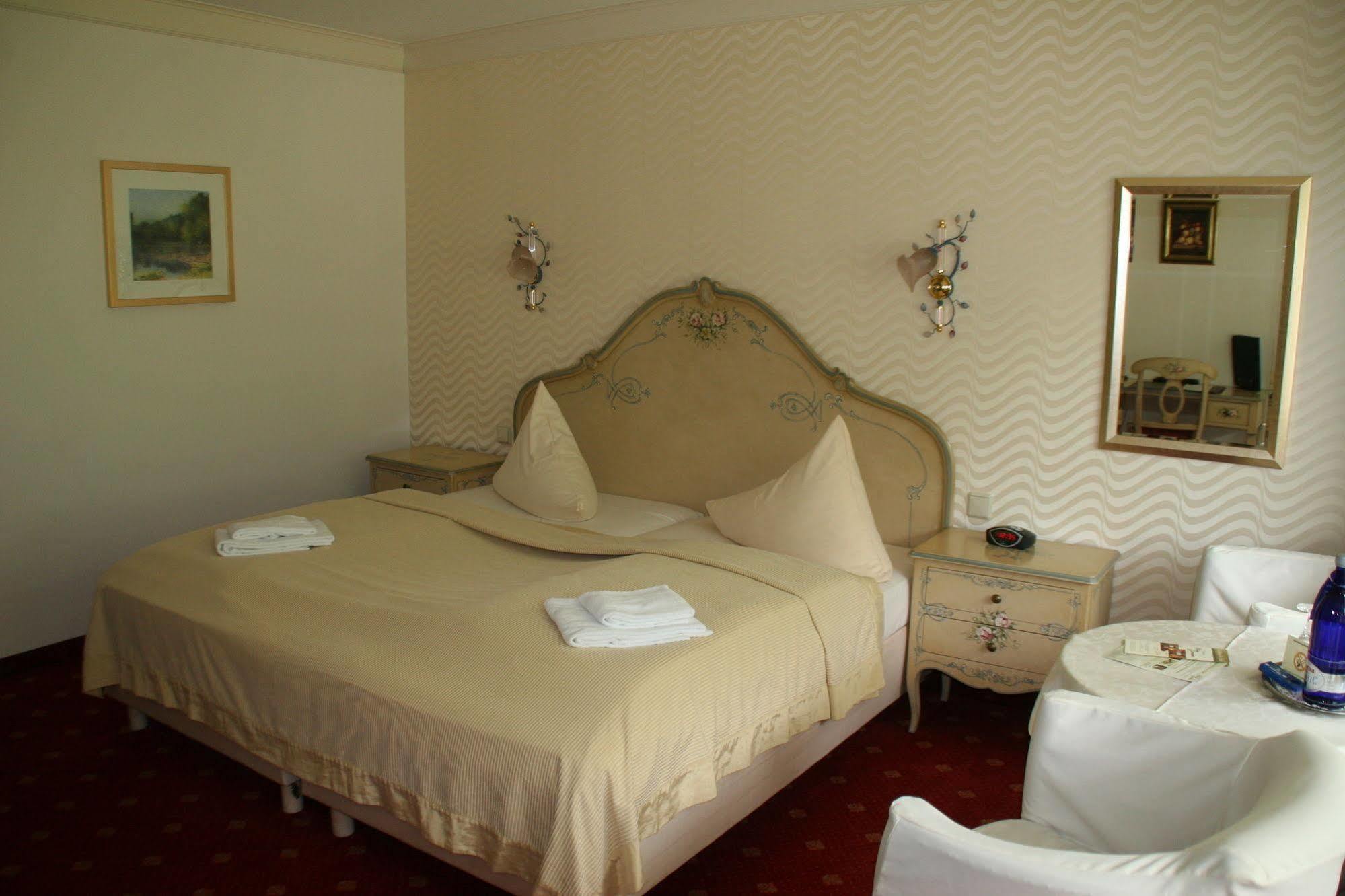 Sure Hotel By Best Western Rhoen Garden 포펜하우젠 외부 사진