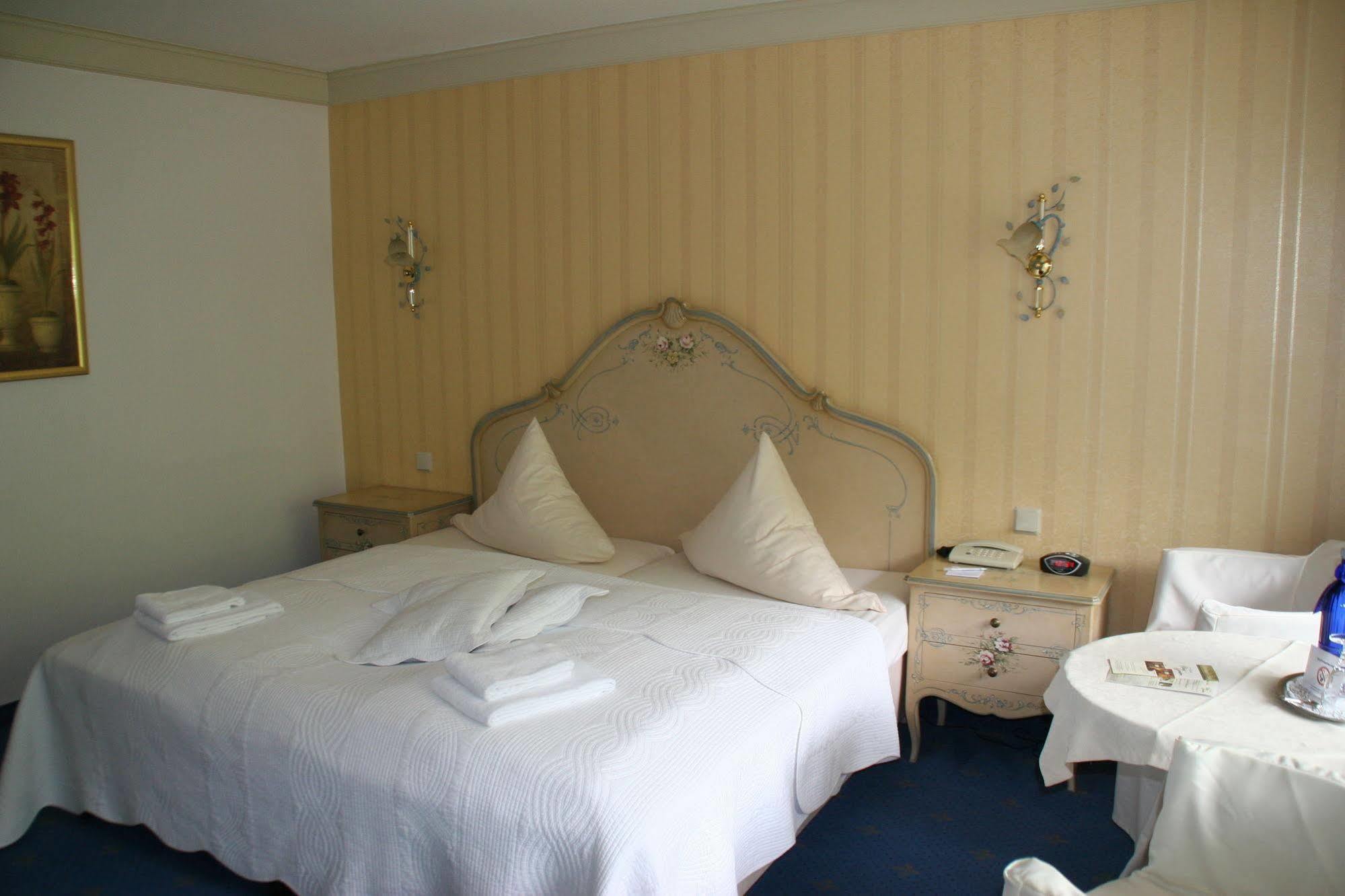 Sure Hotel By Best Western Rhoen Garden 포펜하우젠 외부 사진